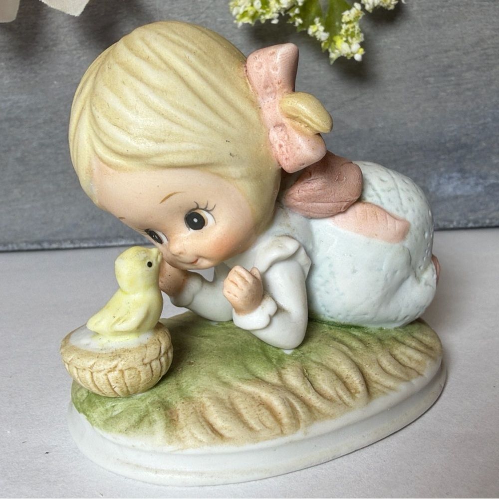 Vintage Lefton Hand Painted China Figurine Little Girl Bird